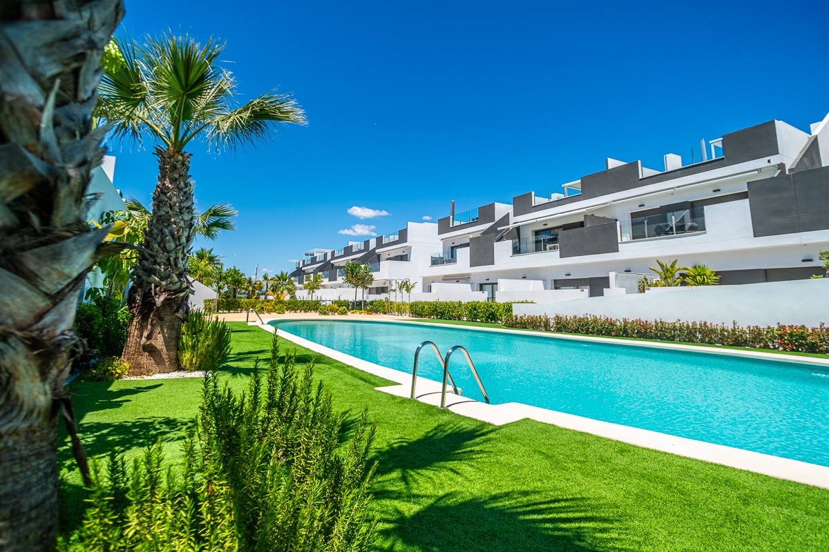 3 Bed Apartment for sale in Torrevieja Costa Blanca, Alicante, Spain