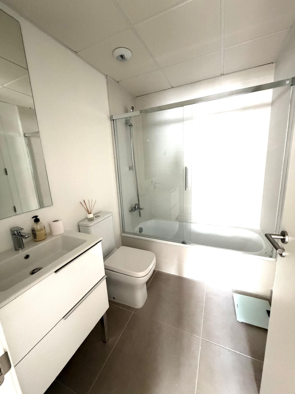 Se vende Apartamento Planta Baja de 2 dormitorios en Costa Del Sol, Málaga, España