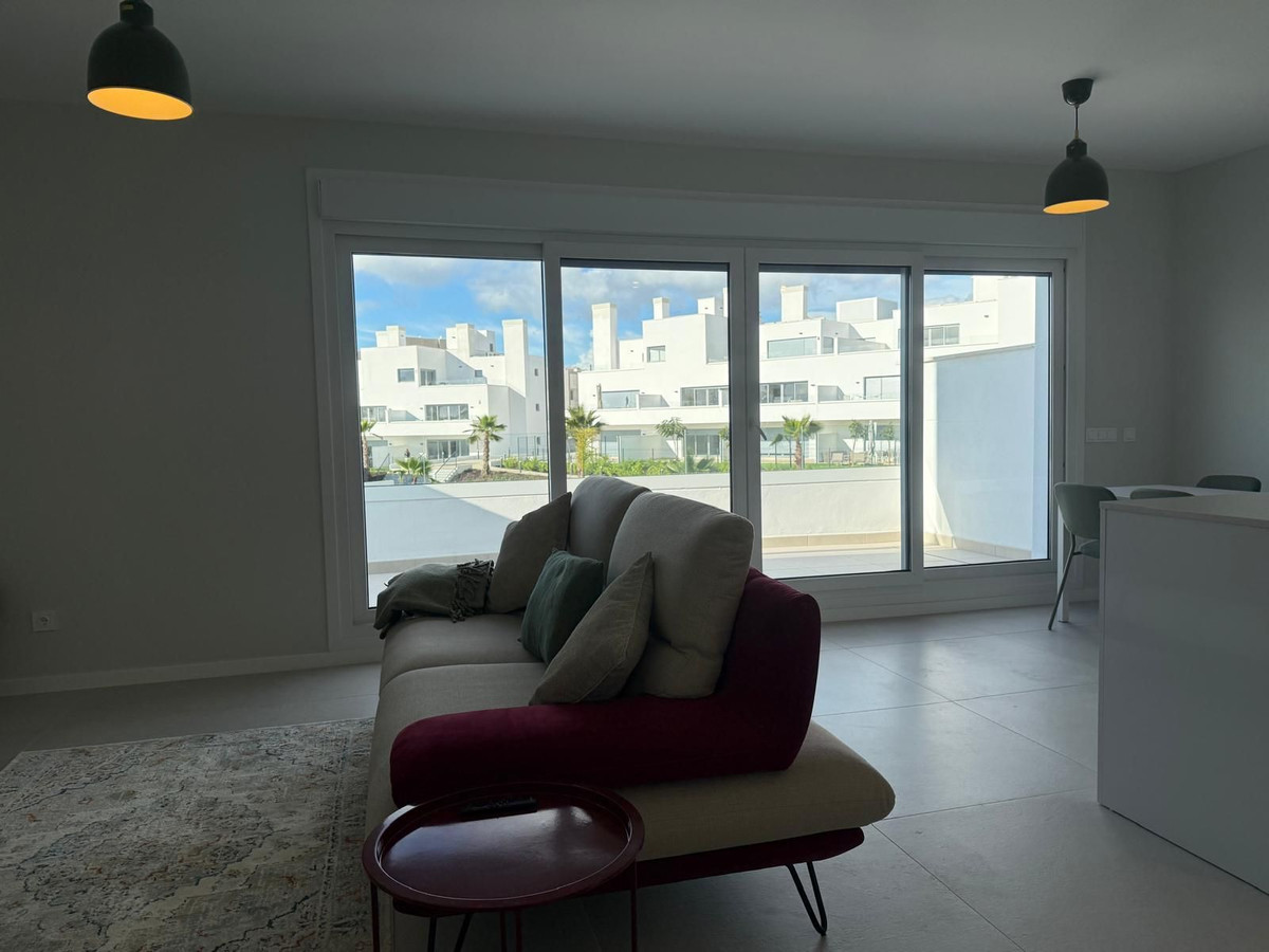 Se vende Apartamento Planta Media de 2 dormitorios en Costa Del Sol, Málaga, España