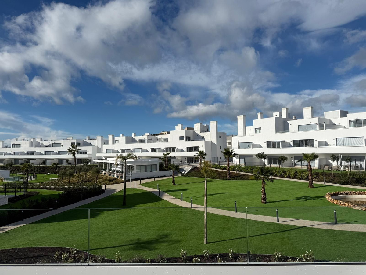 Se vende Apartamento Planta Media de 2 dormitorios en Costa Del Sol, Málaga, España