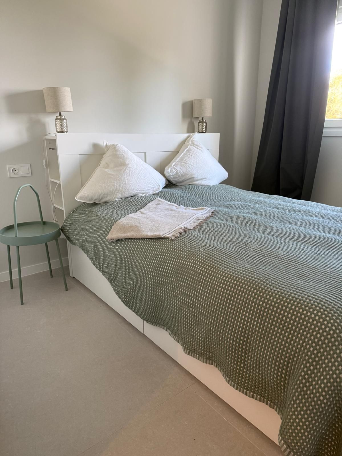 Se vende Apartamento Planta Media de 2 dormitorios en Costa Del Sol, Málaga, España