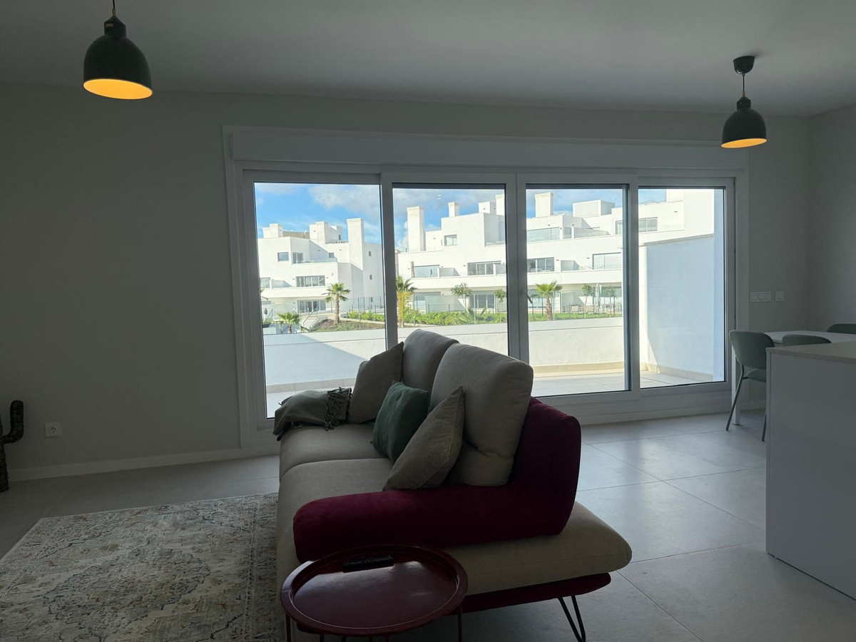 Se vende Apartamento Planta Media de 2 dormitorios en Costa Del Sol, Málaga, España