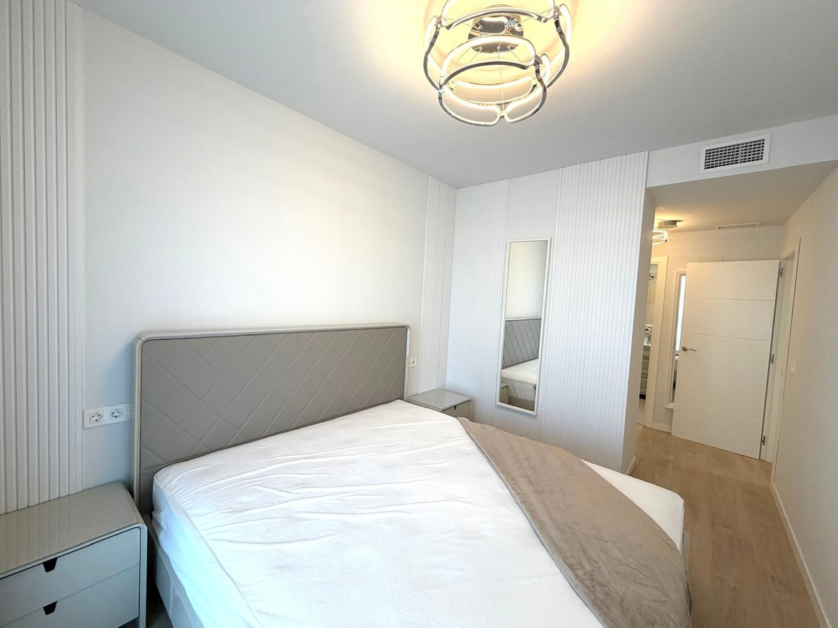 Se vende Apartamento Planta Media de 3 dormitorios en Costa Del Sol, Málaga, España