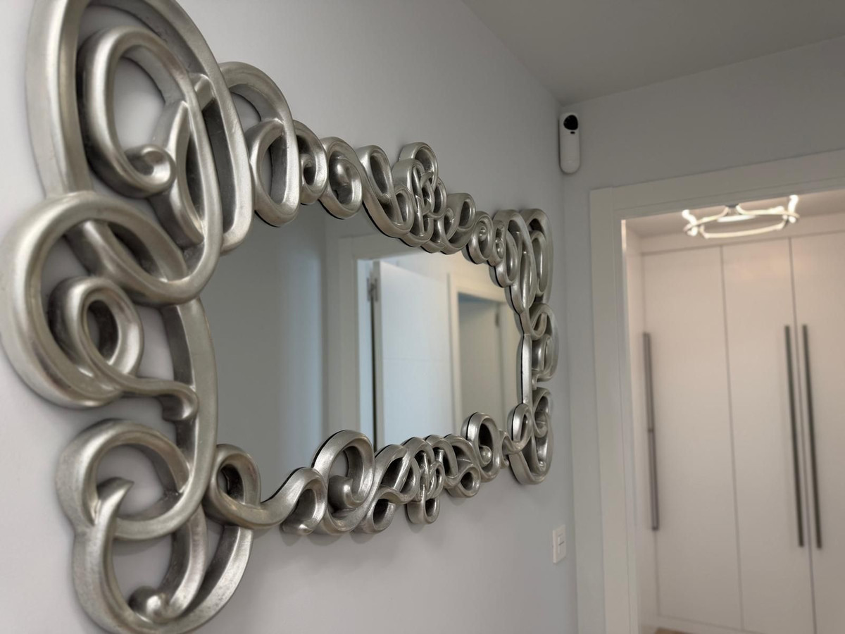 Se vende Apartamento Planta Media de 3 dormitorios en Costa Del Sol, Málaga, España
