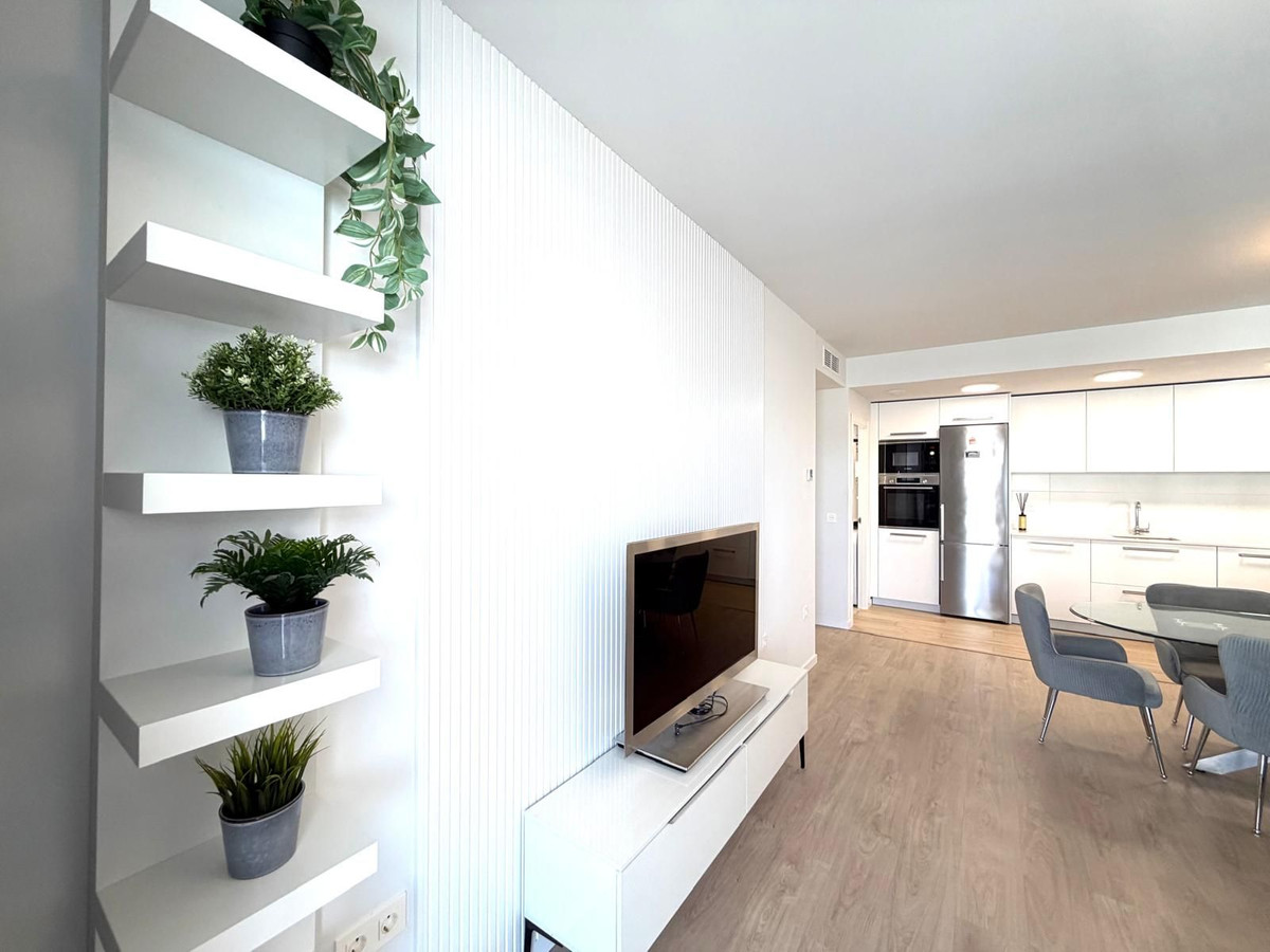 Se vende Apartamento Planta Media de 3 dormitorios en Costa Del Sol, Málaga, España