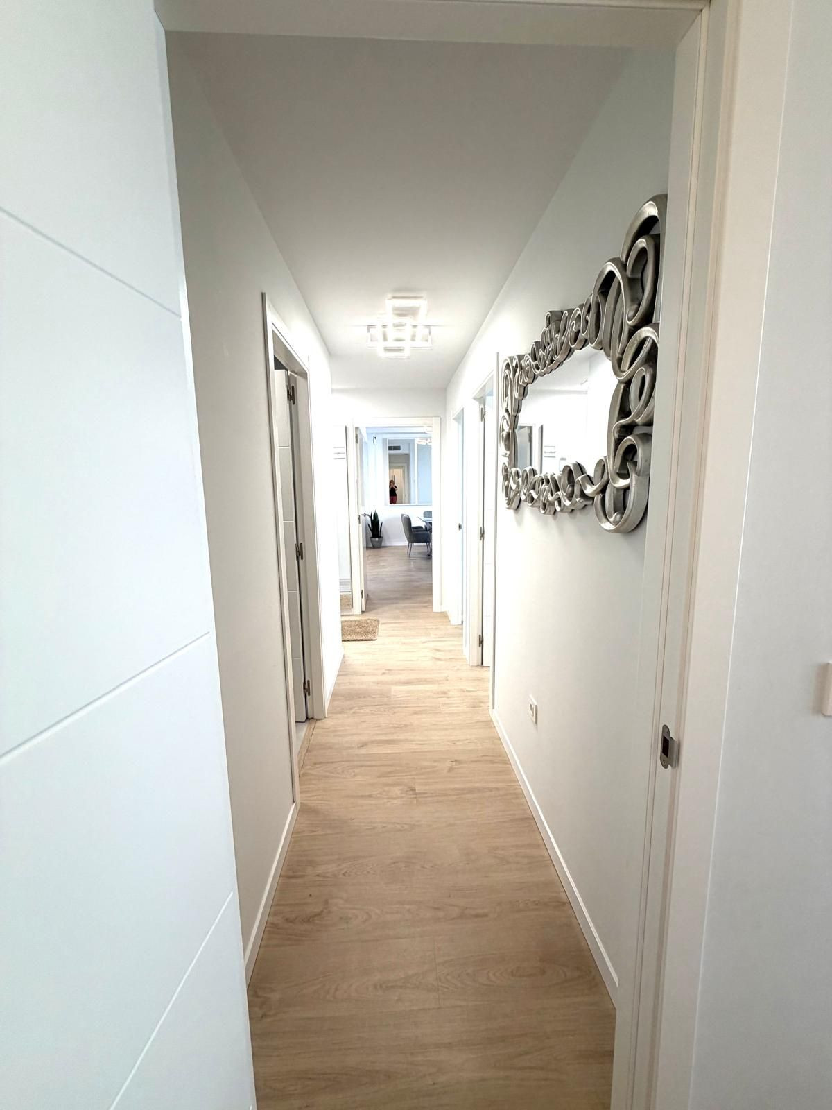 Se vende Apartamento Planta Media de 3 dormitorios en Costa Del Sol, Málaga, España