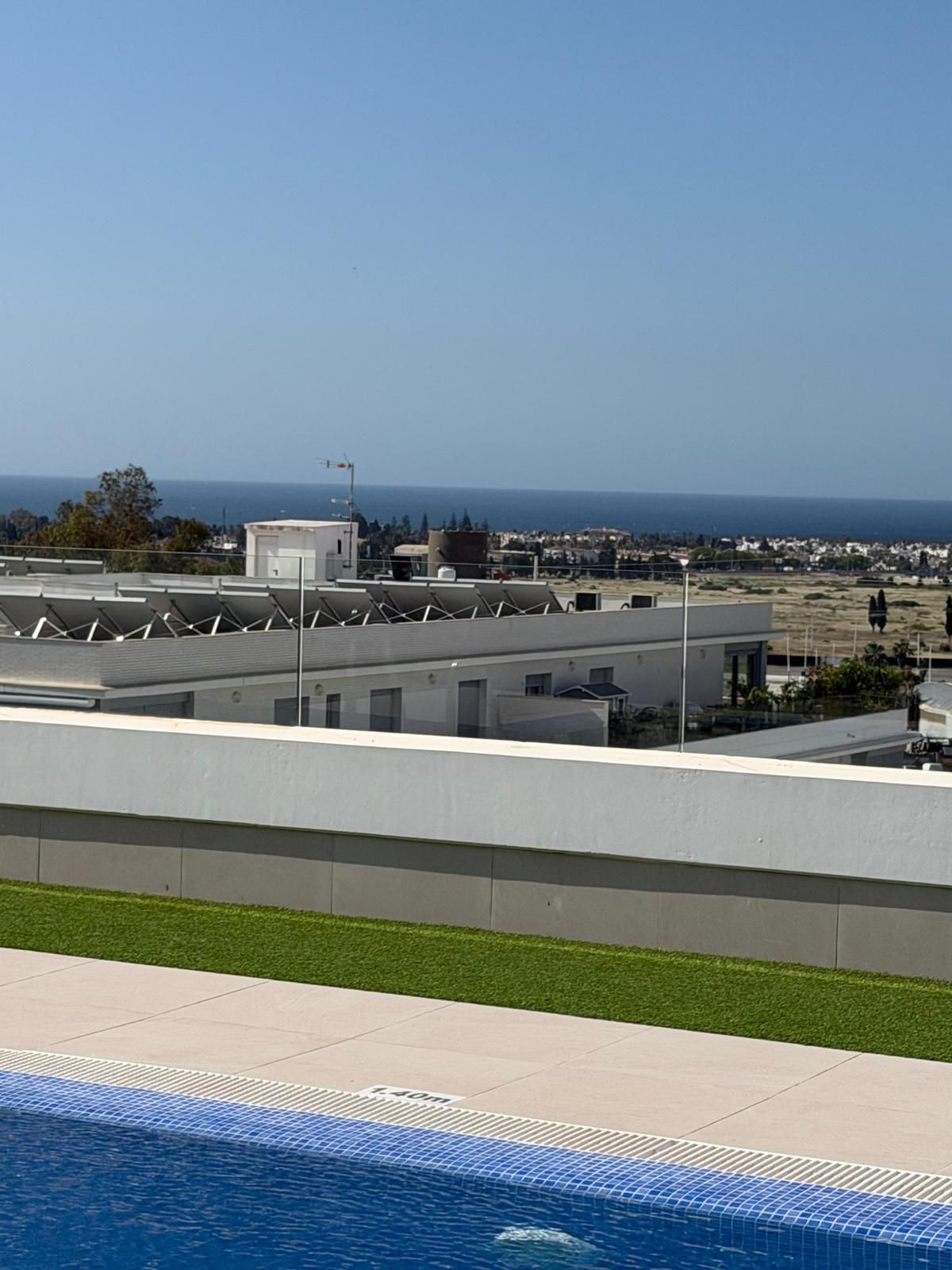 Se vende Apartamento Planta Media de 3 dormitorios en Costa Del Sol, Málaga, España