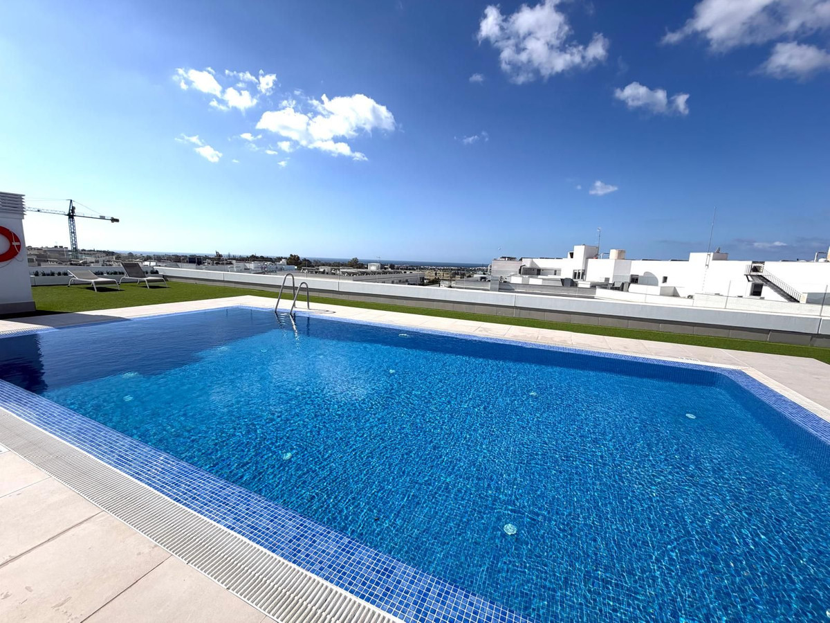 Se vende Apartamento Planta Media de 3 dormitorios en Costa Del Sol, Málaga, España