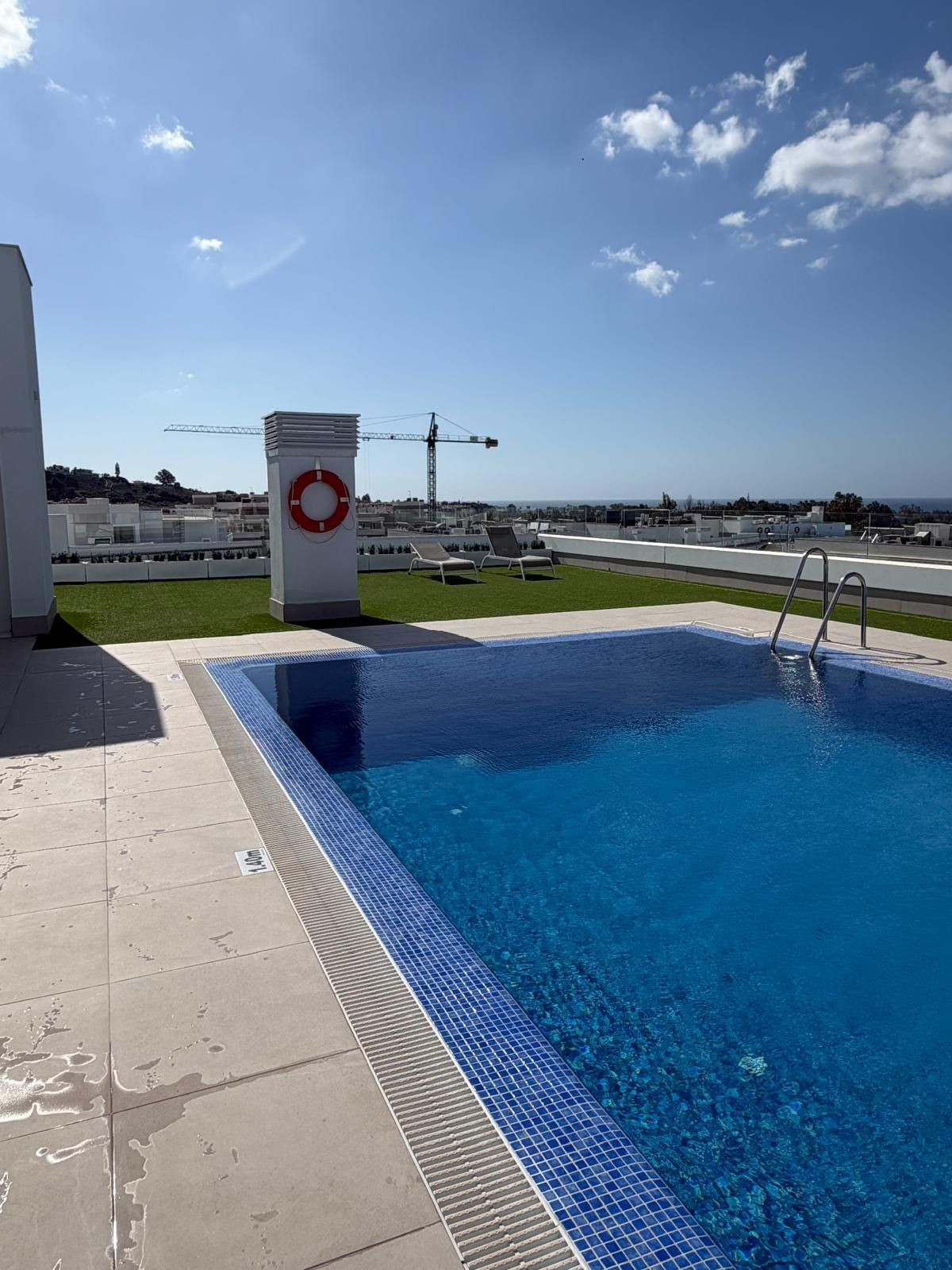 Se vende Apartamento Planta Media de 3 dormitorios en Costa Del Sol, Málaga, España