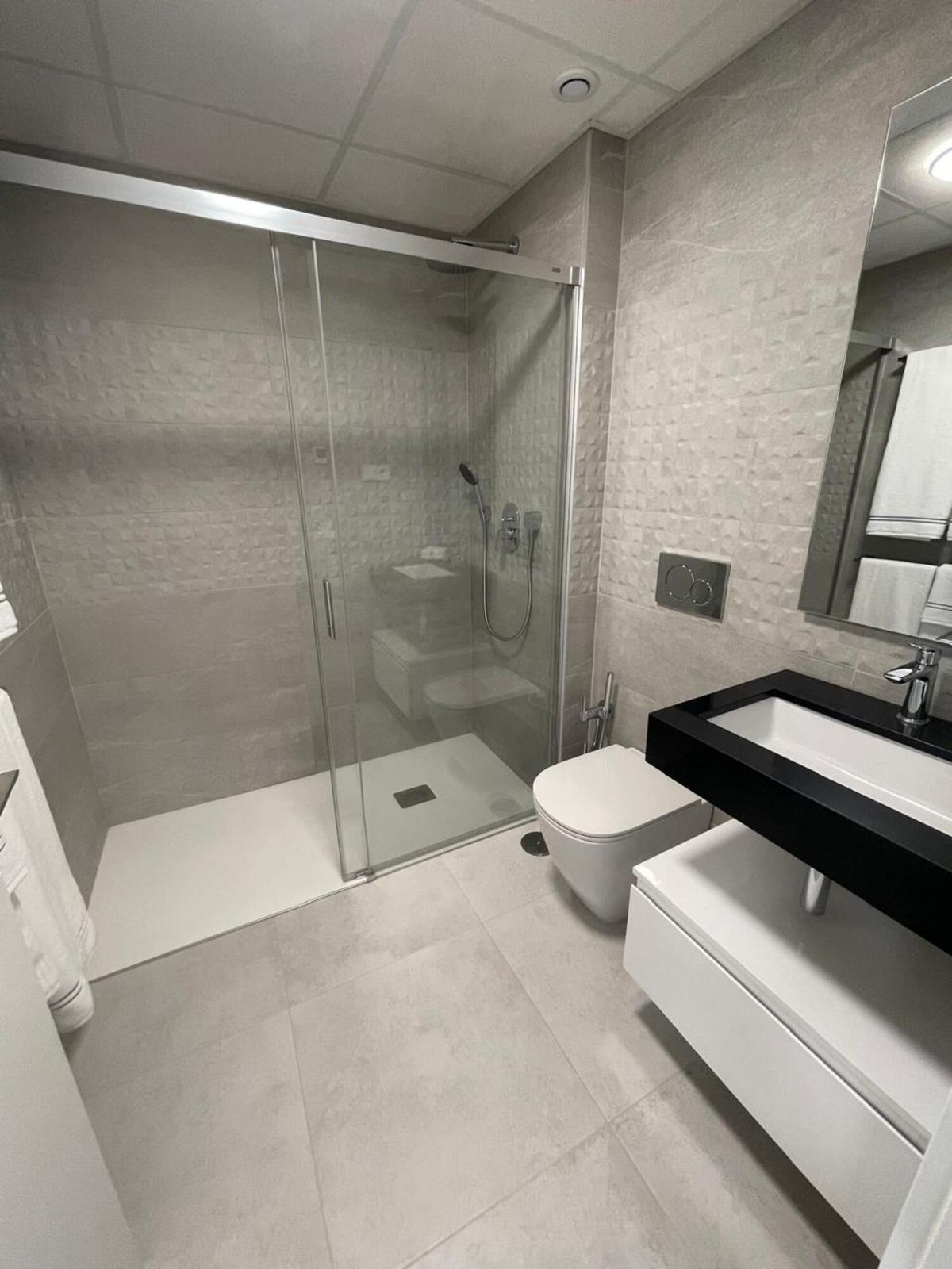 3 Bed Apartment for sale in Atalaya Costa Del Sol, Málaga, Spain