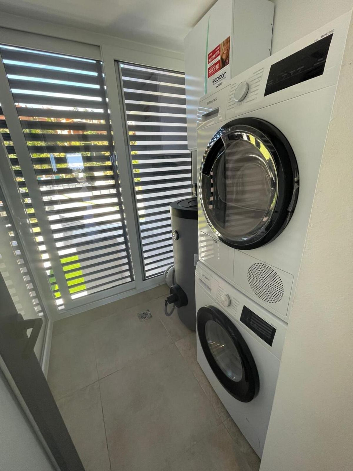 3 Bed Apartment for sale in Atalaya Costa Del Sol, Málaga, Spain