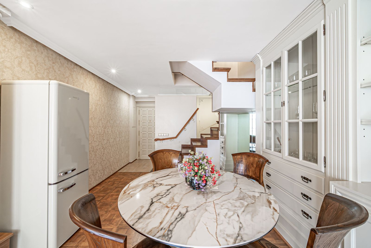 1 Bed Apartment for sale in Marbella Costa Del Sol, Málaga, Spain