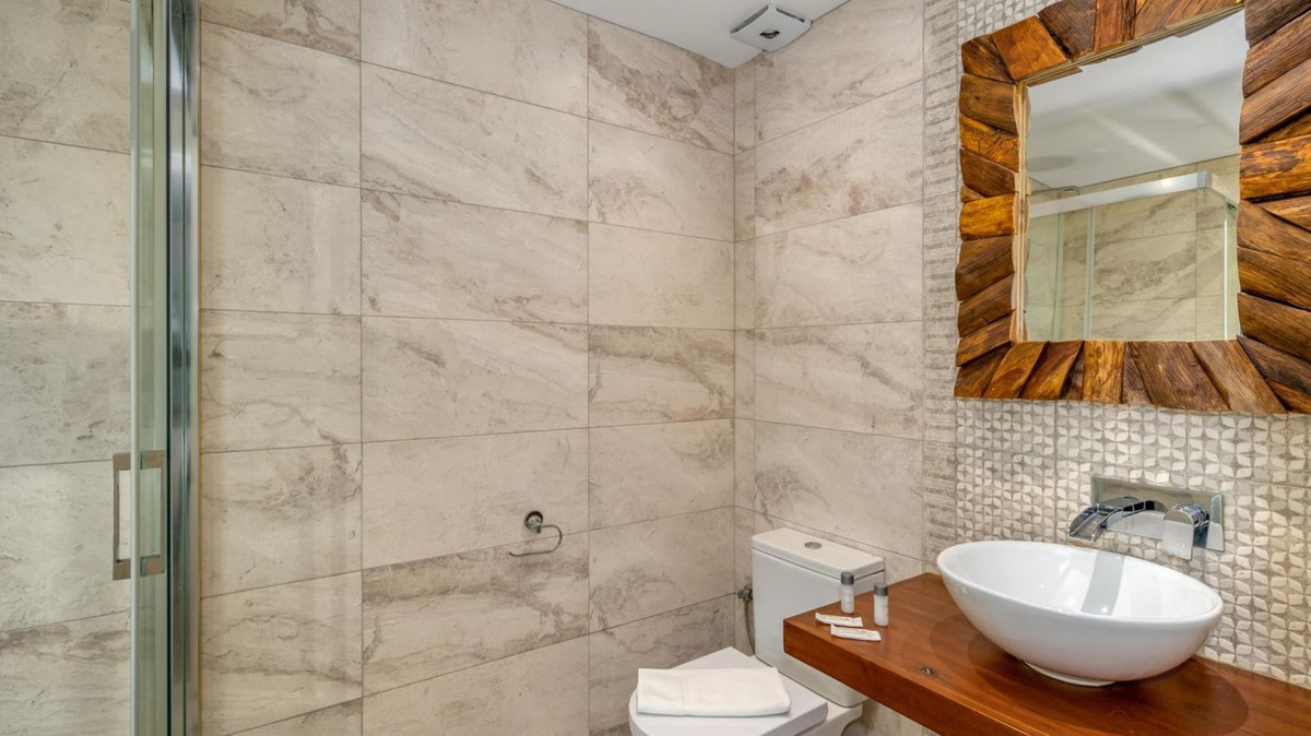 2 Bed Apartment for sale in Fuengirola Costa Del Sol, Málaga, Spain