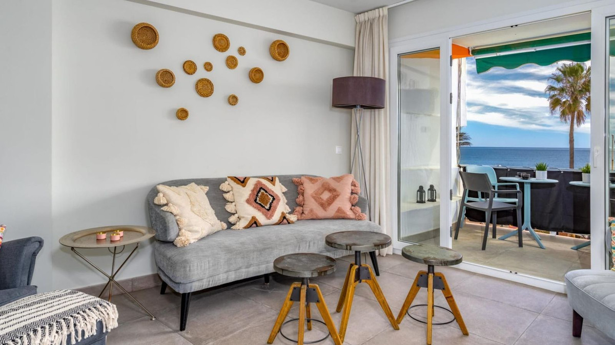 2 Bed Apartment for sale in Fuengirola Costa Del Sol, Málaga, Spain