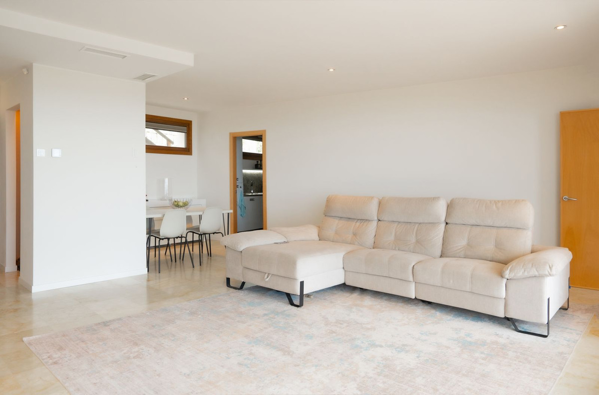 3 Bed Apartment for sale in Altos De Los Monteros Costa Del Sol, Málaga, Spain
