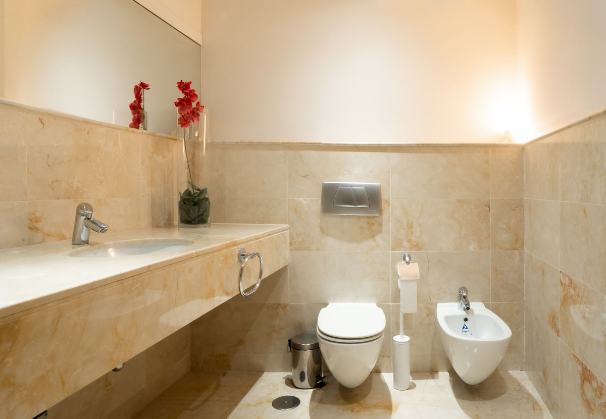 3 Bed Apartment for sale in Altos De Los Monteros Costa Del Sol, Málaga, Spain