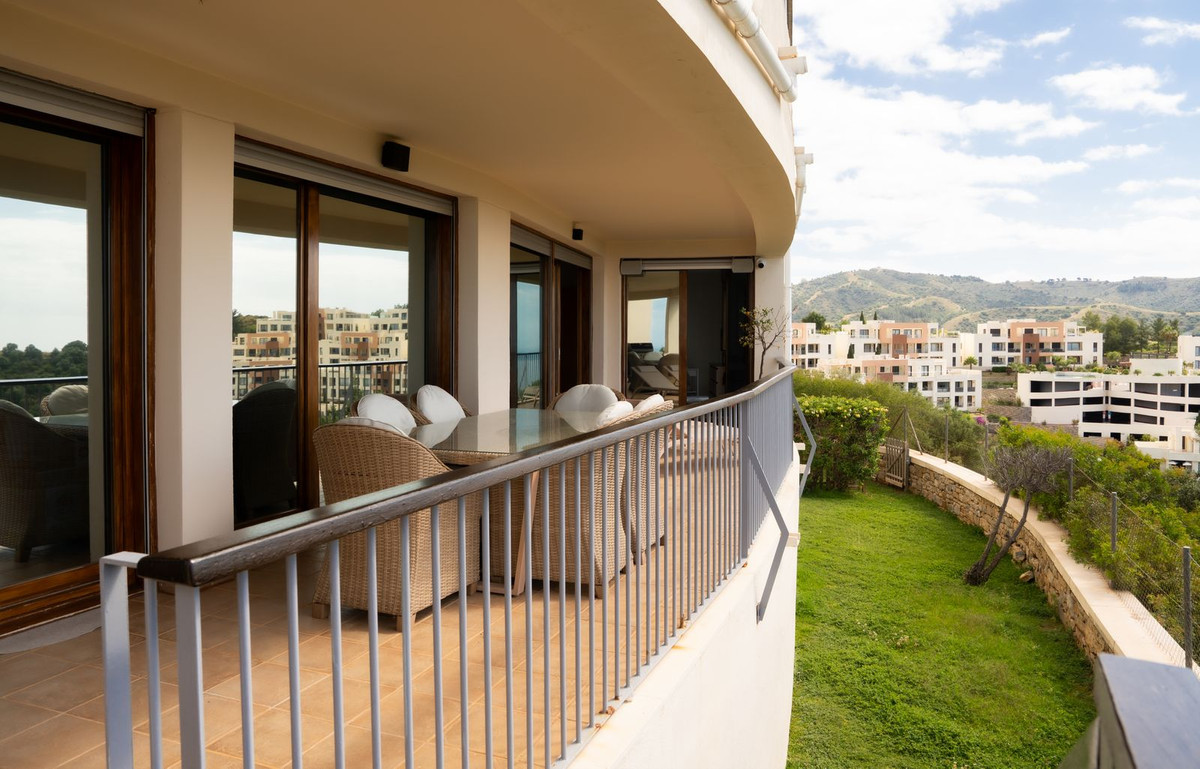3 Bed Apartment for sale in Altos De Los Monteros Costa Del Sol, Málaga, Spain