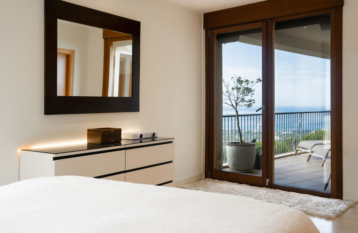 3 Bed Apartment for sale in Altos De Los Monteros Costa Del Sol, Málaga, Spain