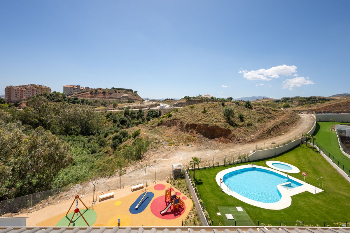 3 Bed Apartment for sale in Torreblanca Costa Del Sol, Málaga, Spain