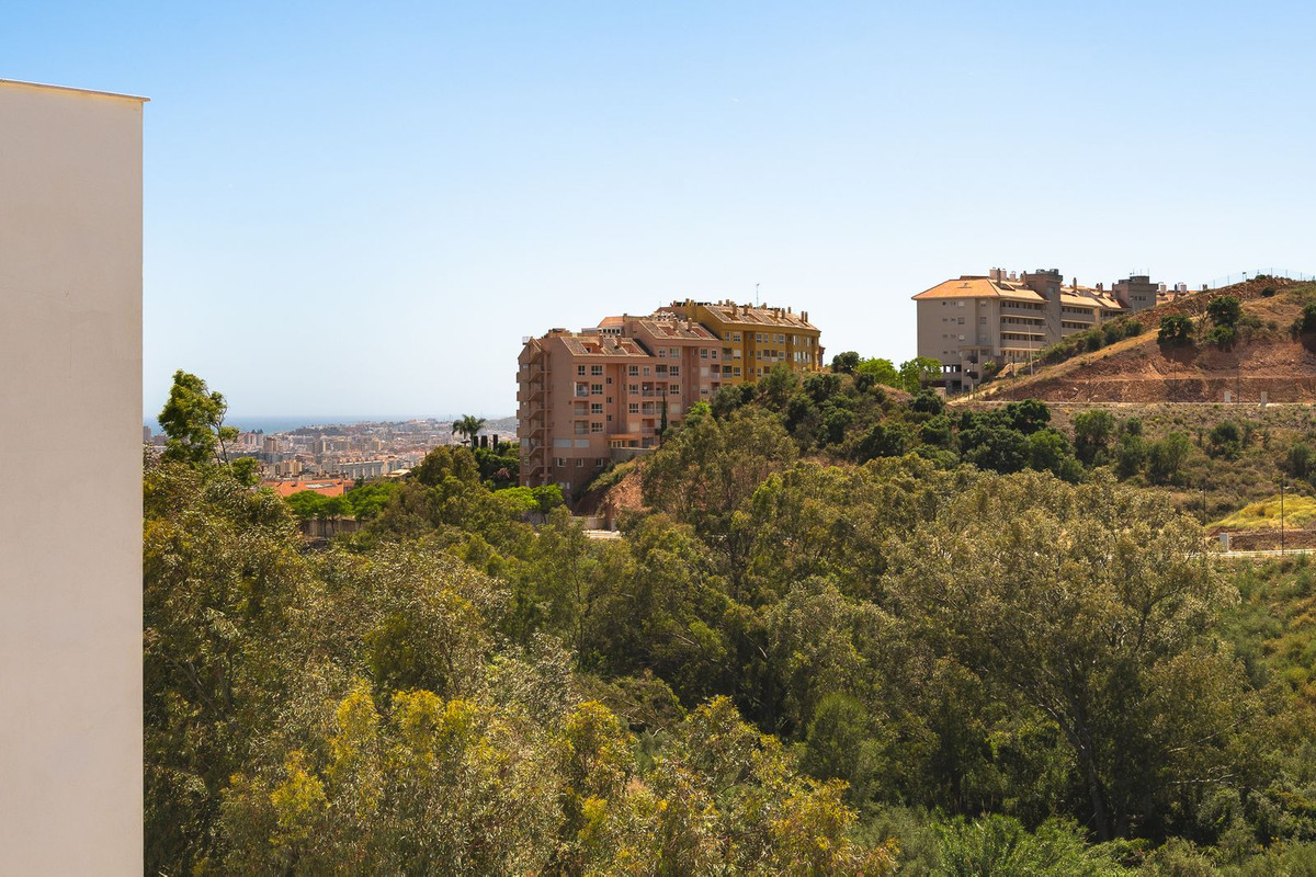 3 Bed Apartment for sale in Torreblanca Costa Del Sol, Málaga, Spain