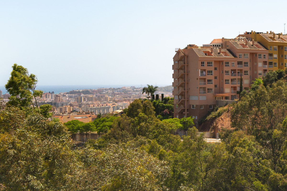 3 Bed Apartment for sale in Torreblanca Costa Del Sol, Málaga, Spain