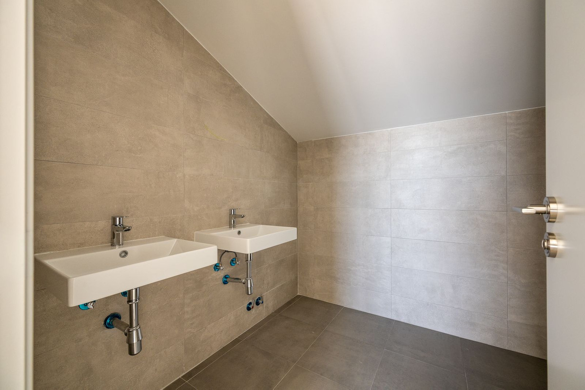 3 Bed Apartment for sale in Torreblanca Costa Del Sol, Málaga, Spain