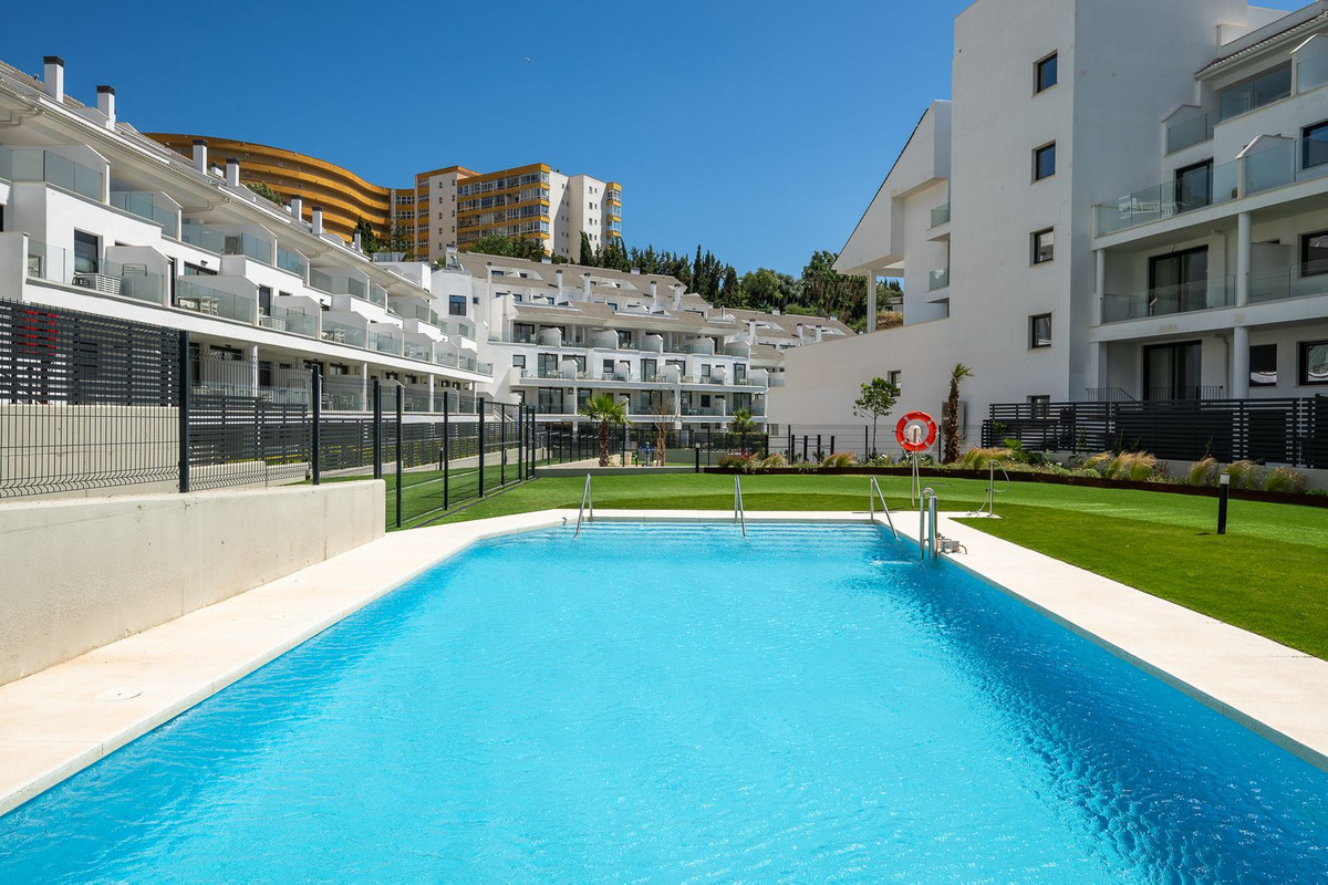 3 Bed Apartment for sale in Torreblanca Costa Del Sol, Málaga, Spain