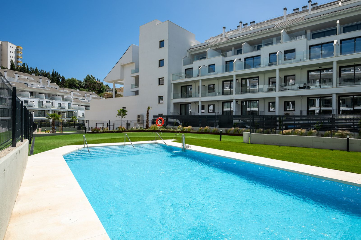 3 Bed Apartment for sale in Torreblanca Costa Del Sol, Málaga, Spain