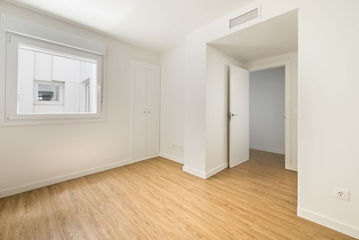 3 Bed Apartment for sale in Torreblanca Costa Del Sol, Málaga, Spain