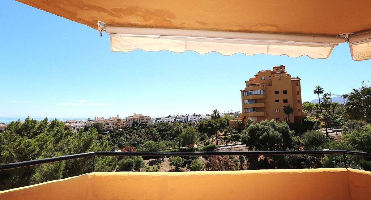 Se vende Apartamento Planta Media de 3 dormitorios en Costa Del Sol, Málaga, España