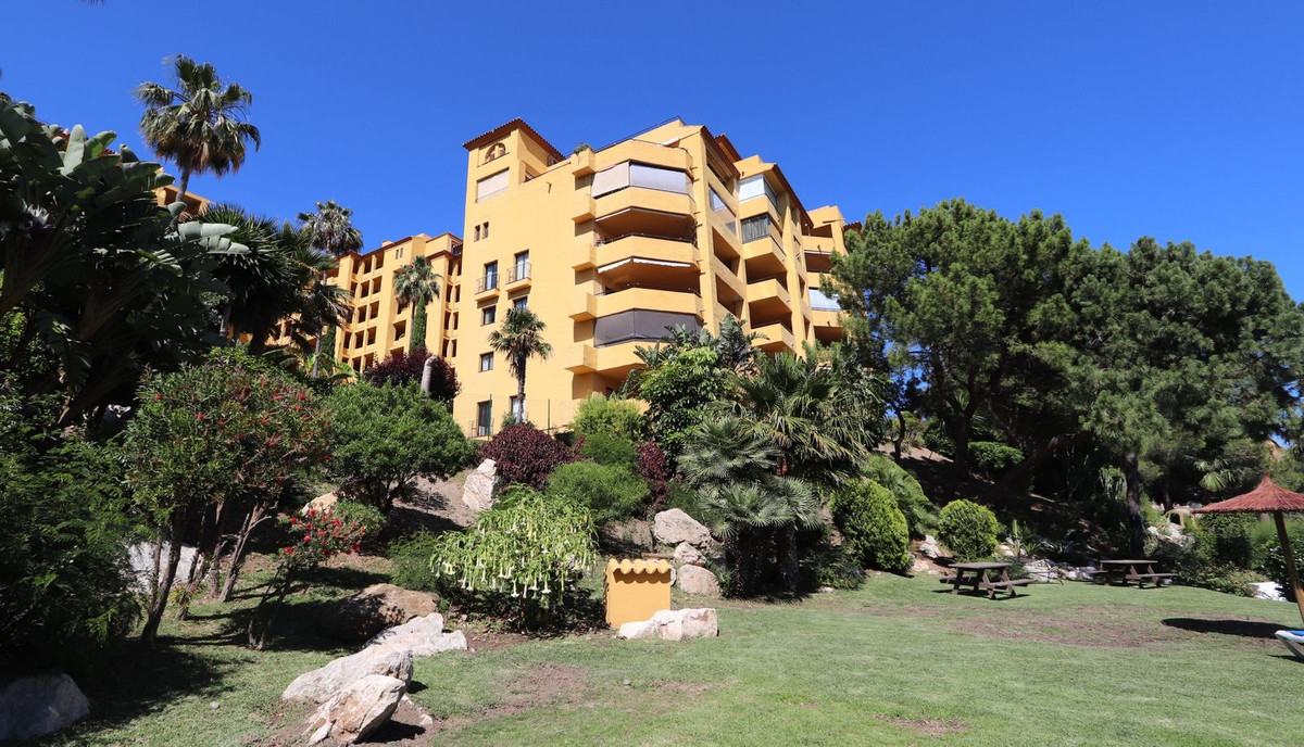 Se vende Apartamento Planta Media de 3 dormitorios en Costa Del Sol, Málaga, España