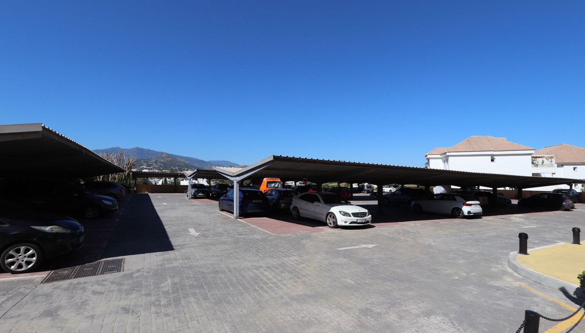 Se vende Apartamento Planta Media de 3 dormitorios en Costa Del Sol, Málaga, España