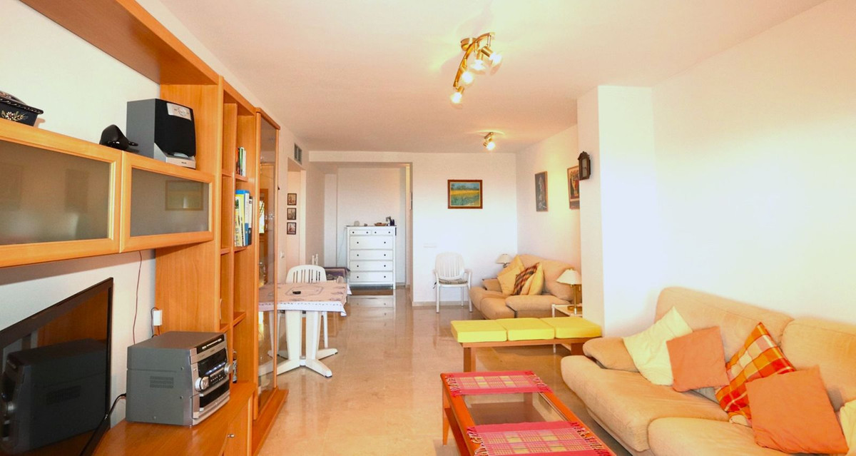 Se vende Apartamento Planta Media de 3 dormitorios en Costa Del Sol, Málaga, España