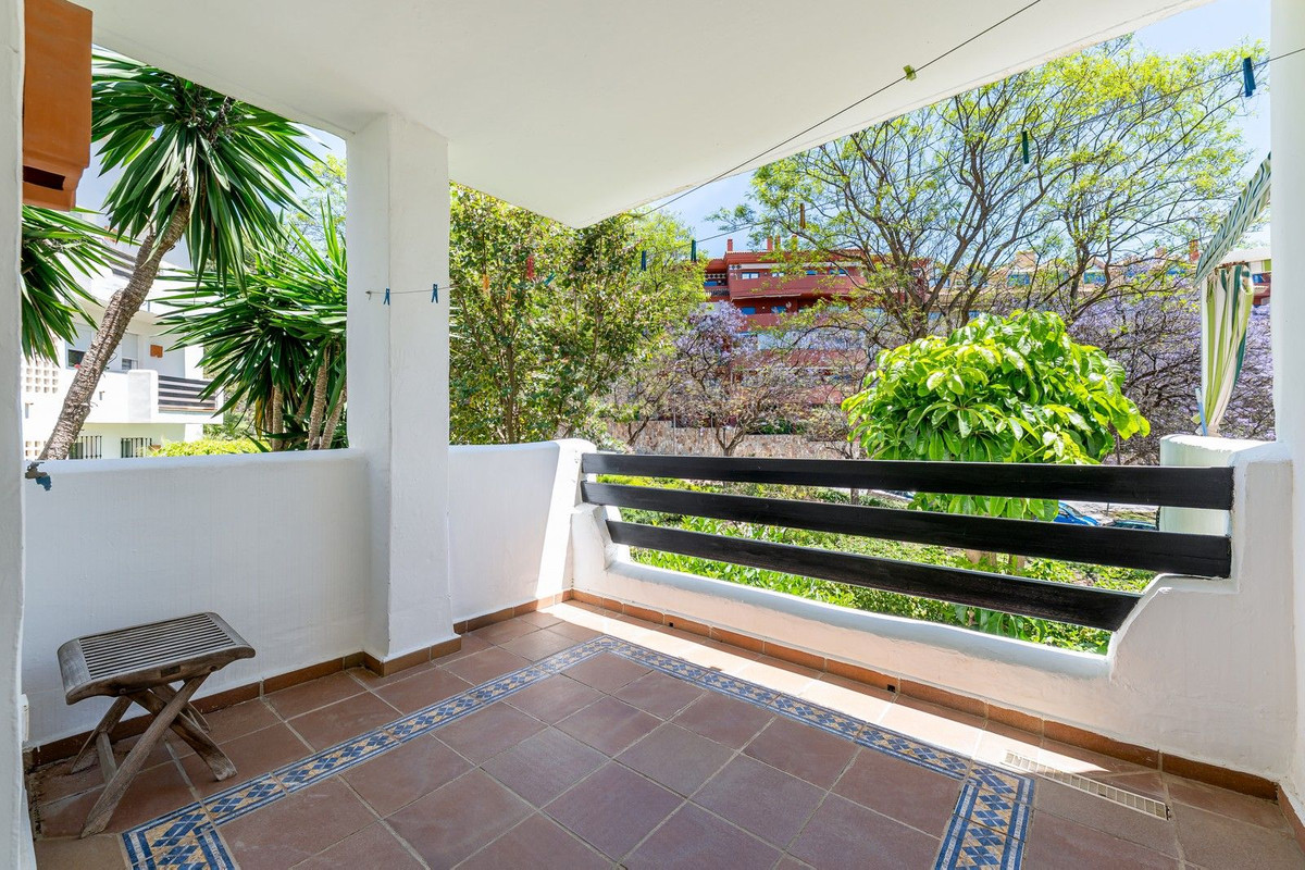 Se vende Apartamento Planta Baja de 3 dormitorios en Costa Del Sol, Málaga, España