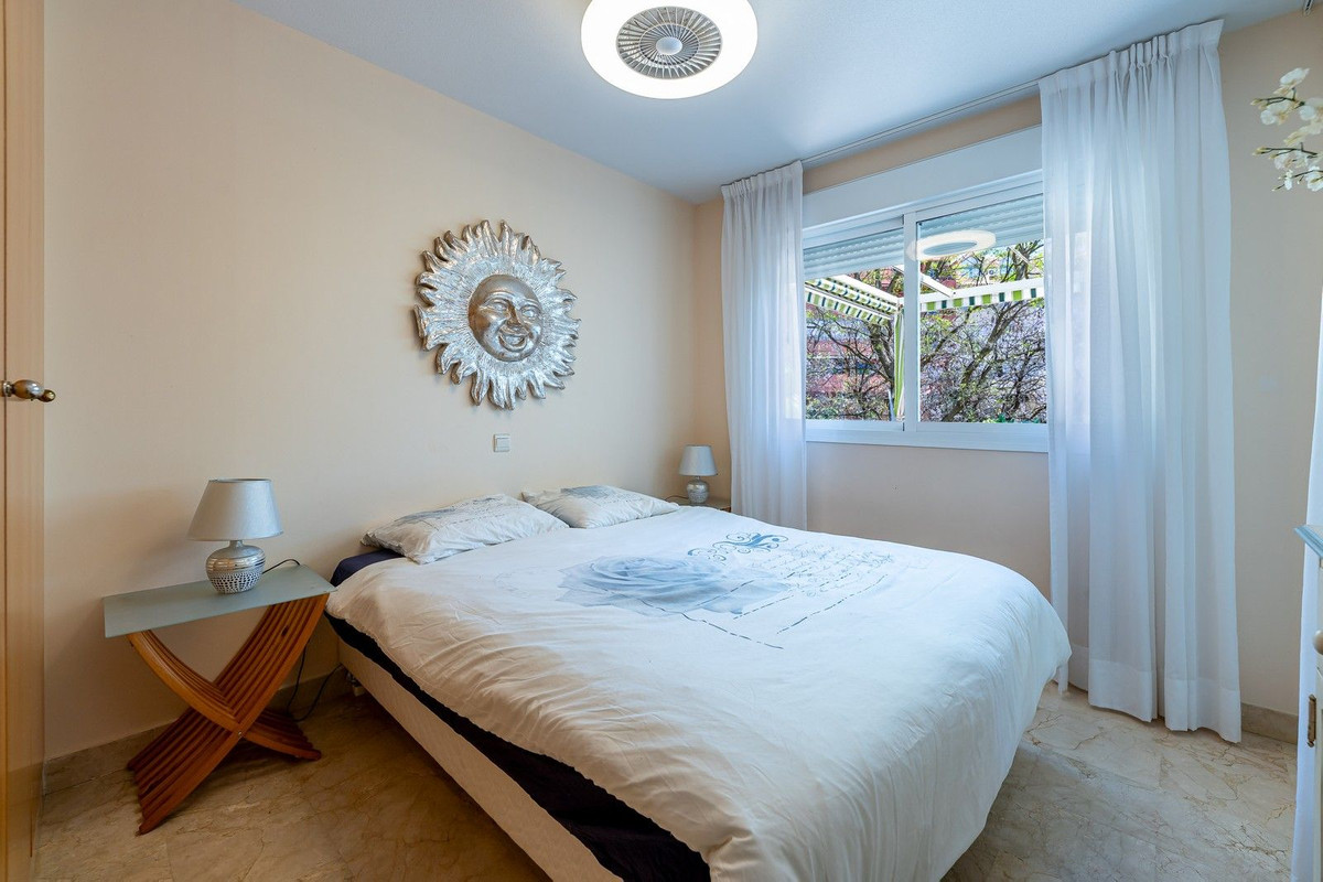 Se vende Apartamento Planta Baja de 3 dormitorios en Costa Del Sol, Málaga, España