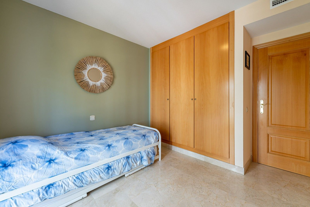 Se vende Apartamento Planta Baja de 3 dormitorios en Costa Del Sol, Málaga, España