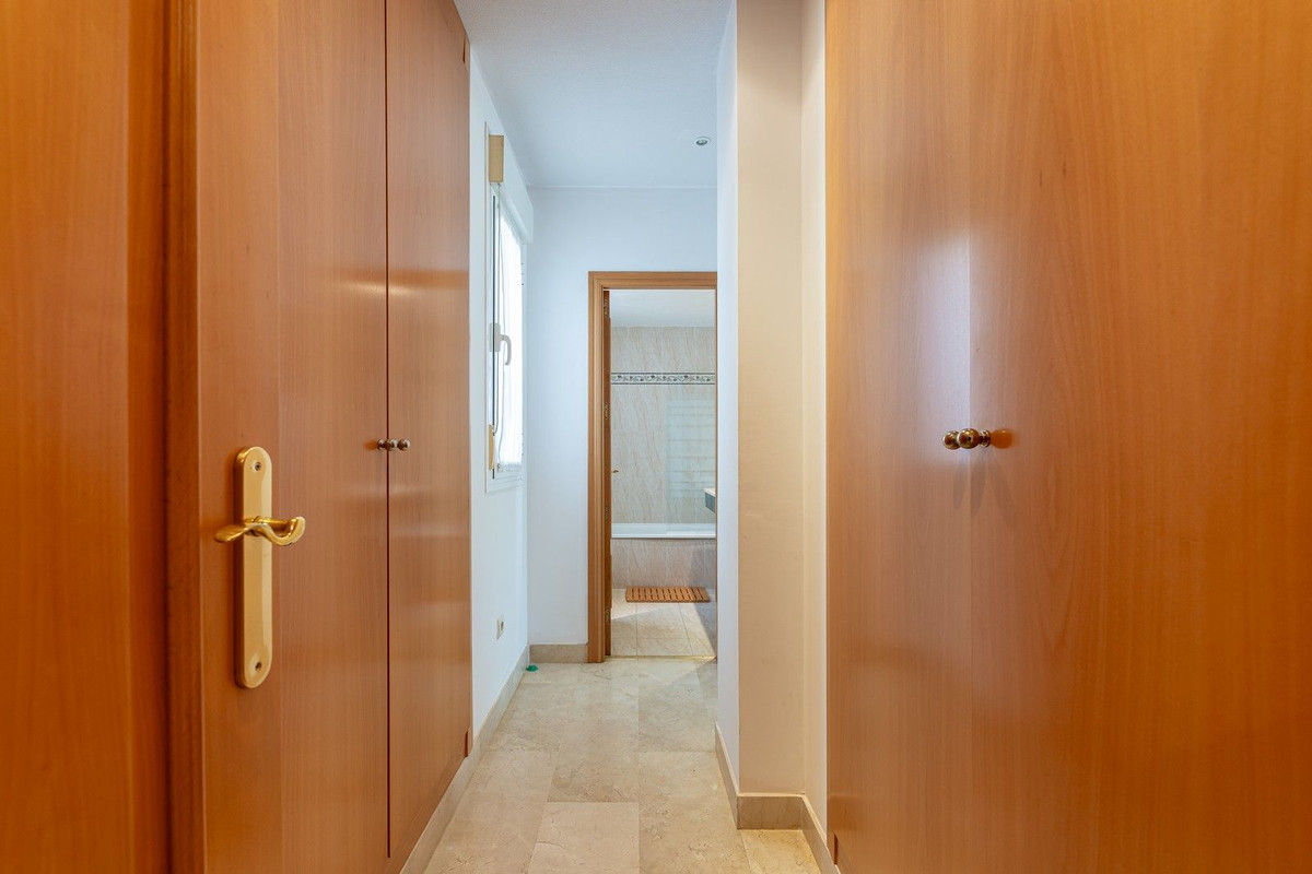 Se vende Apartamento Planta Baja de 3 dormitorios en Costa Del Sol, Málaga, España