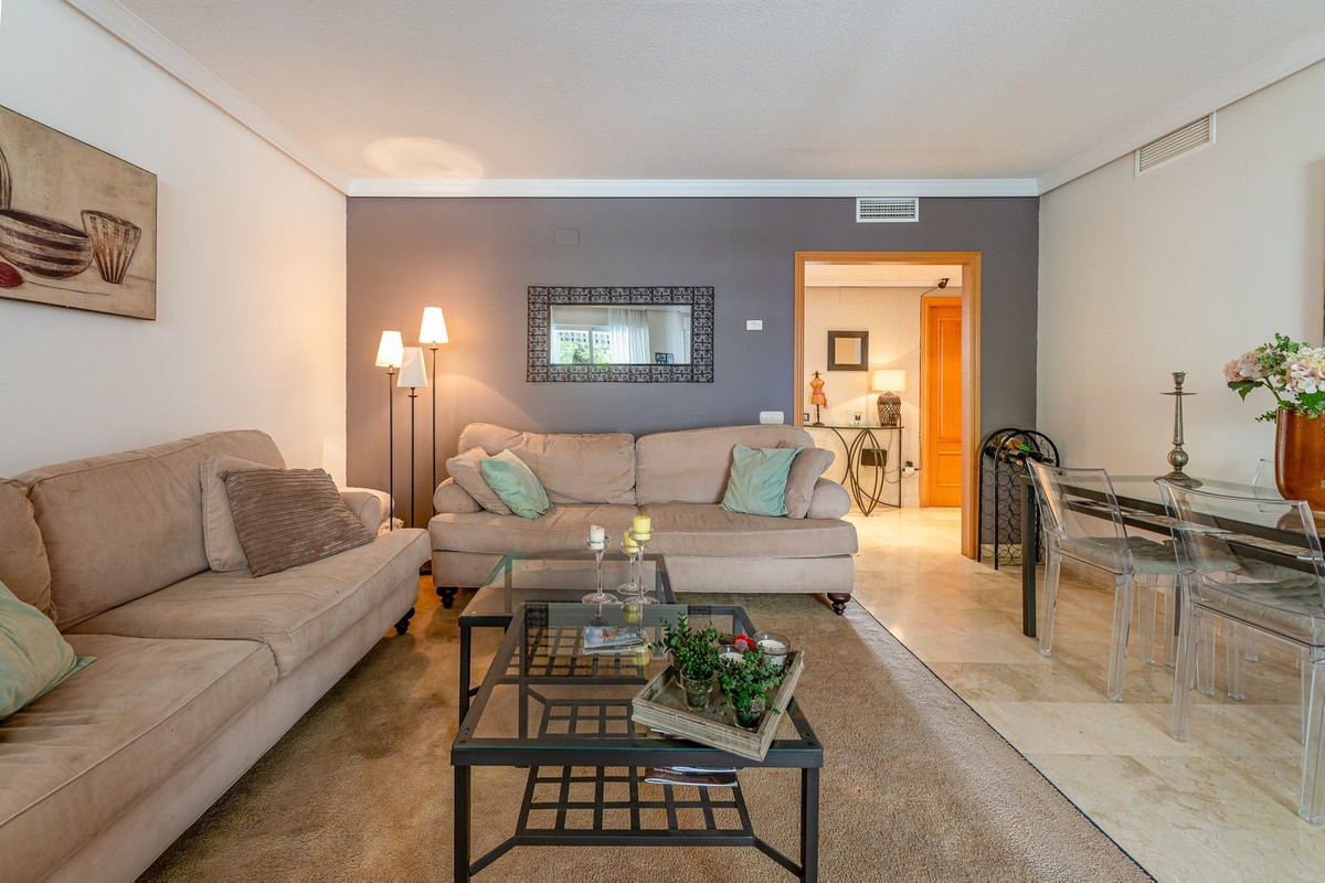 Se vende Apartamento Planta Baja de 3 dormitorios en Costa Del Sol, Málaga, España