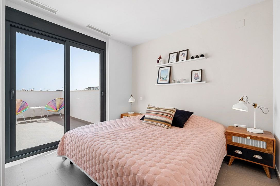 Se vende Villa - Chalet de 3 dormitorios en Costa Blanca, Alicante, España