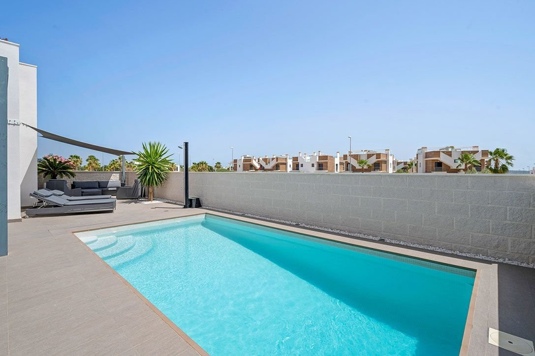 Se vende Villa - Chalet de 3 dormitorios en Costa Blanca, Alicante, España
