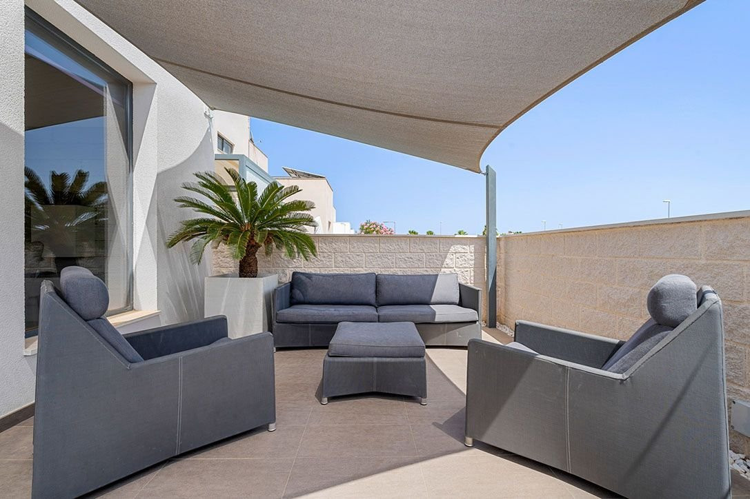 Se vende Villa - Chalet de 3 dormitorios en Costa Blanca, Alicante, España
