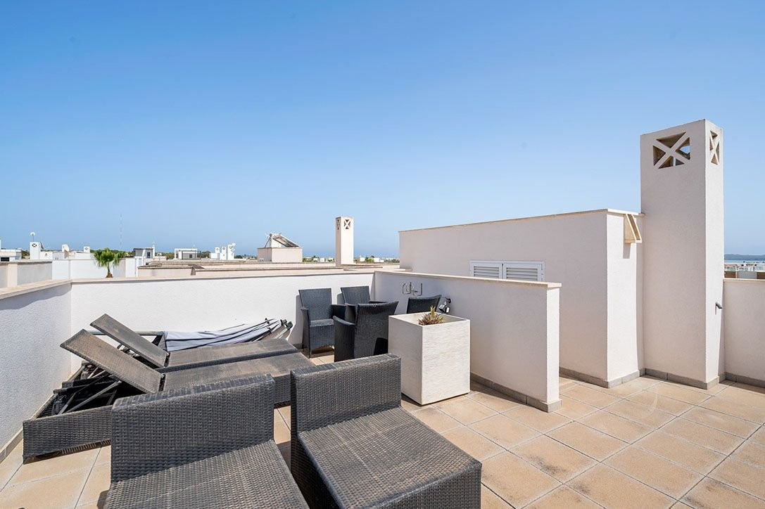 Se vende Villa - Chalet de 3 dormitorios en Costa Blanca, Alicante, España