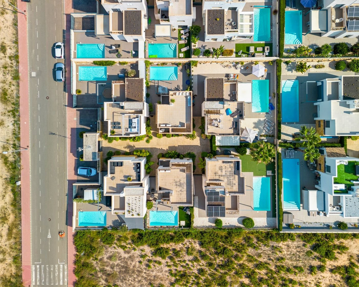 Se vende Villa - Chalet de 3 dormitorios en Costa Blanca, Alicante, España