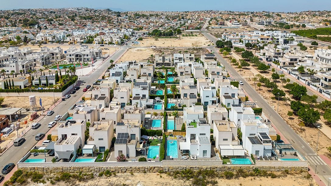 Se vende Villa - Chalet de 3 dormitorios en Costa Blanca, Alicante, España