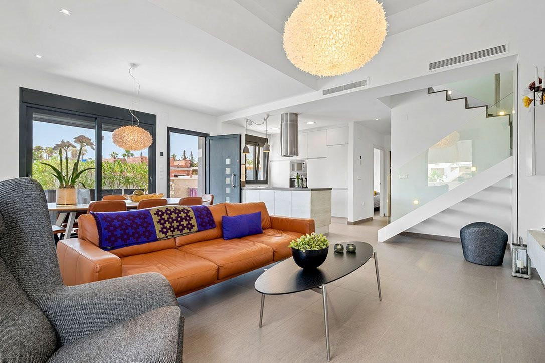 Se vende Villa - Chalet de 3 dormitorios en Costa Blanca, Alicante, España
