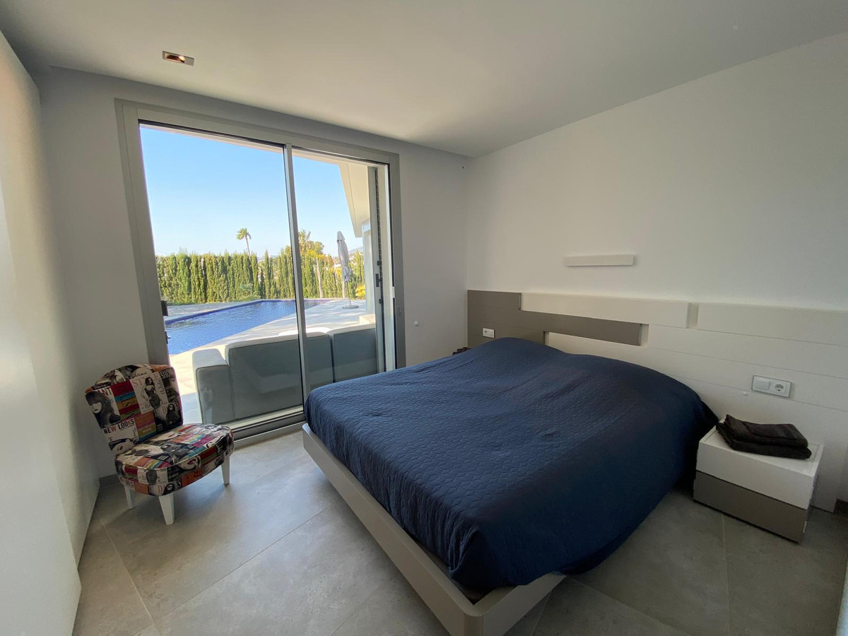 4 Bed Townhouse for sale in Calpe Costa Blanca, Alicante, Spain