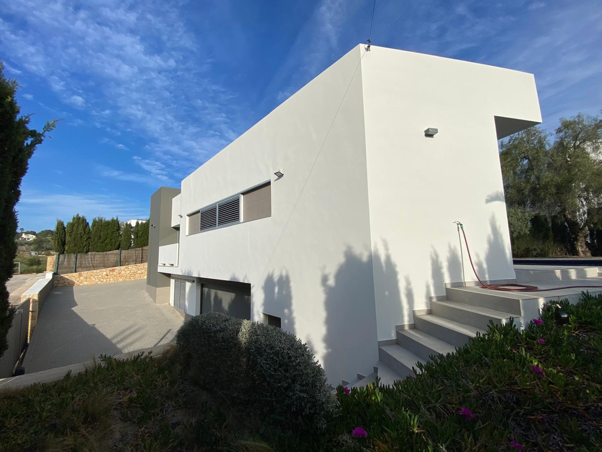 4 Bed Townhouse for sale in Calpe Costa Blanca, Alicante, Spain