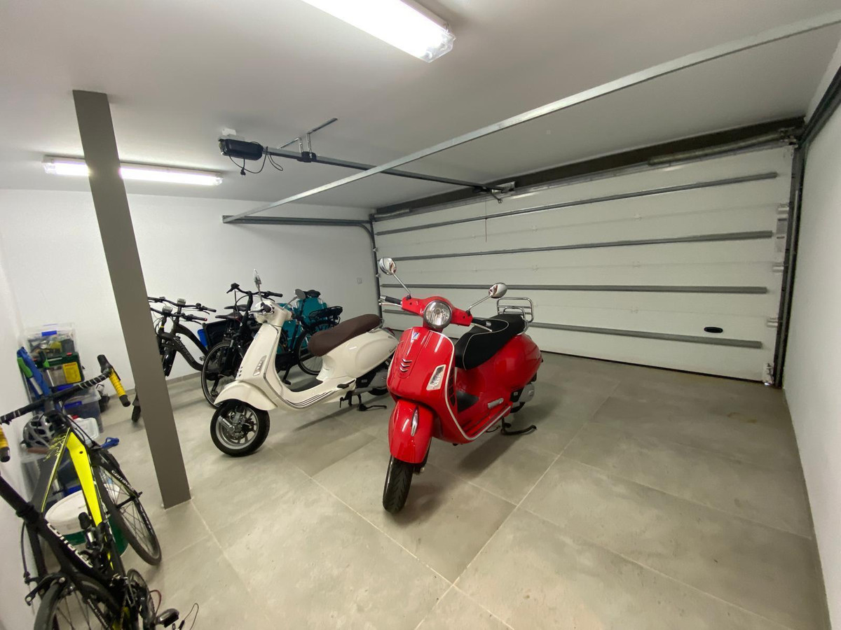4 Bed Townhouse for sale in Calpe Costa Blanca, Alicante, Spain