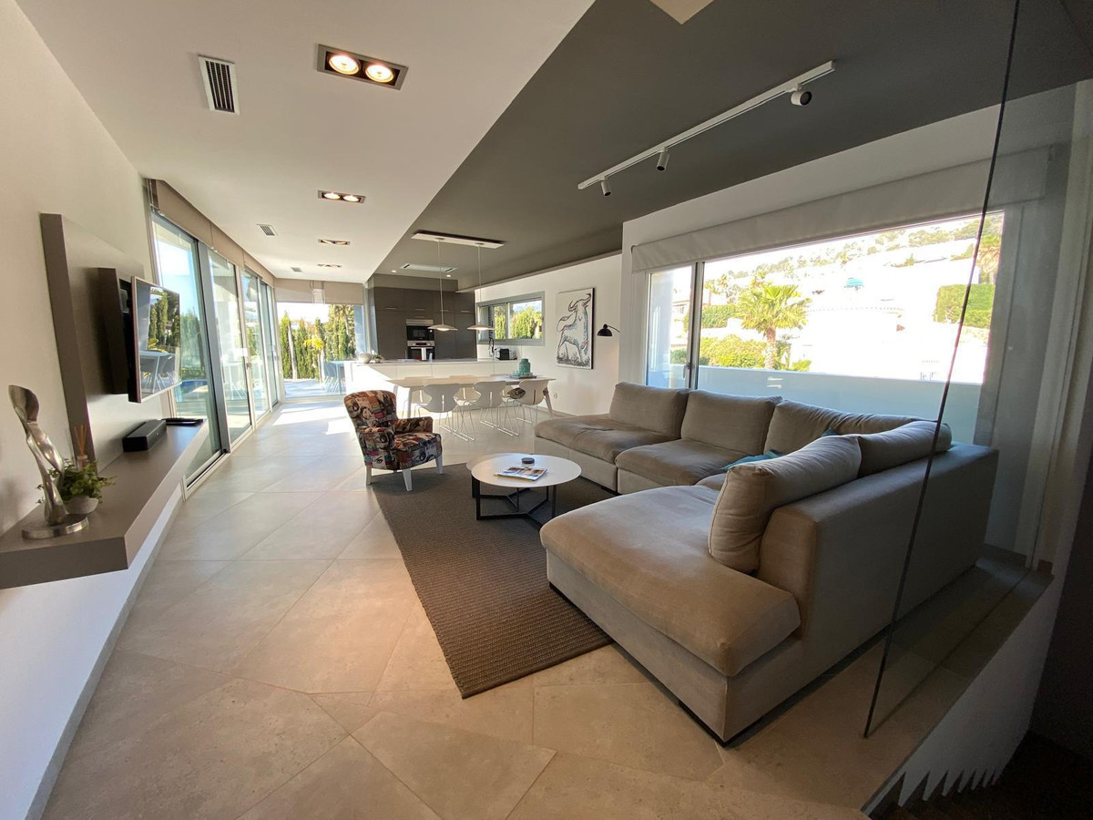 4 Bed Townhouse for sale in Calpe Costa Blanca, Alicante, Spain