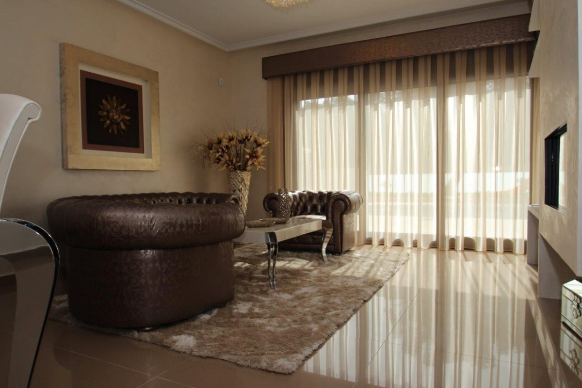 Se vende Villa - Chalet de 4 dormitorios en Costa Blanca, Alicante, España
